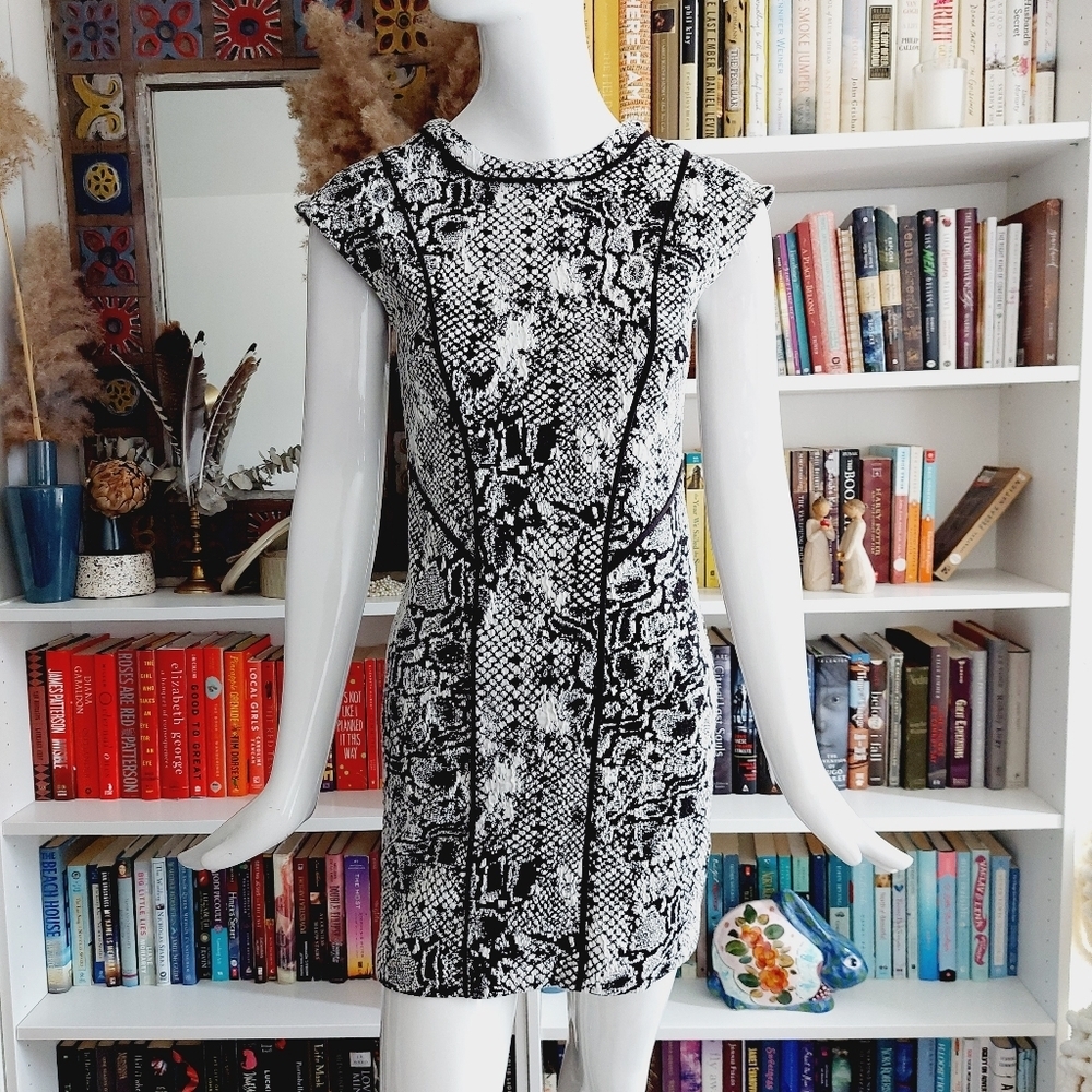 Creative Commune Black and White Snakeskin Mini Dress with Cap Sleeves P1198